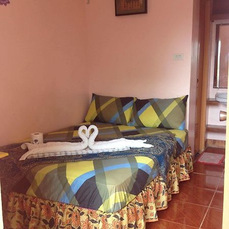 Lagrosa Backpackers Hotel Корон Екстериор снимка
