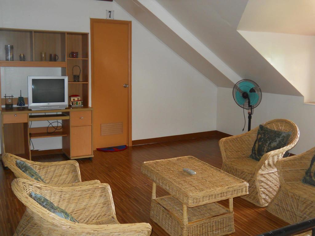 Lagrosa Backpackers Hotel Корон Екстериор снимка