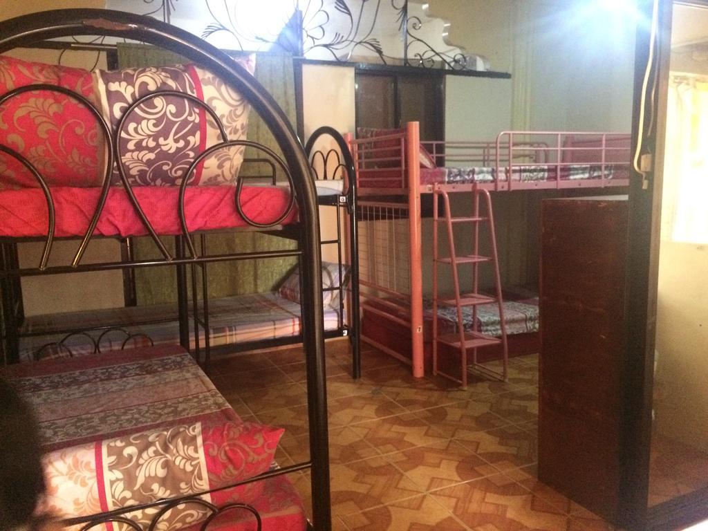Lagrosa Backpackers Hotel Корон Екстериор снимка