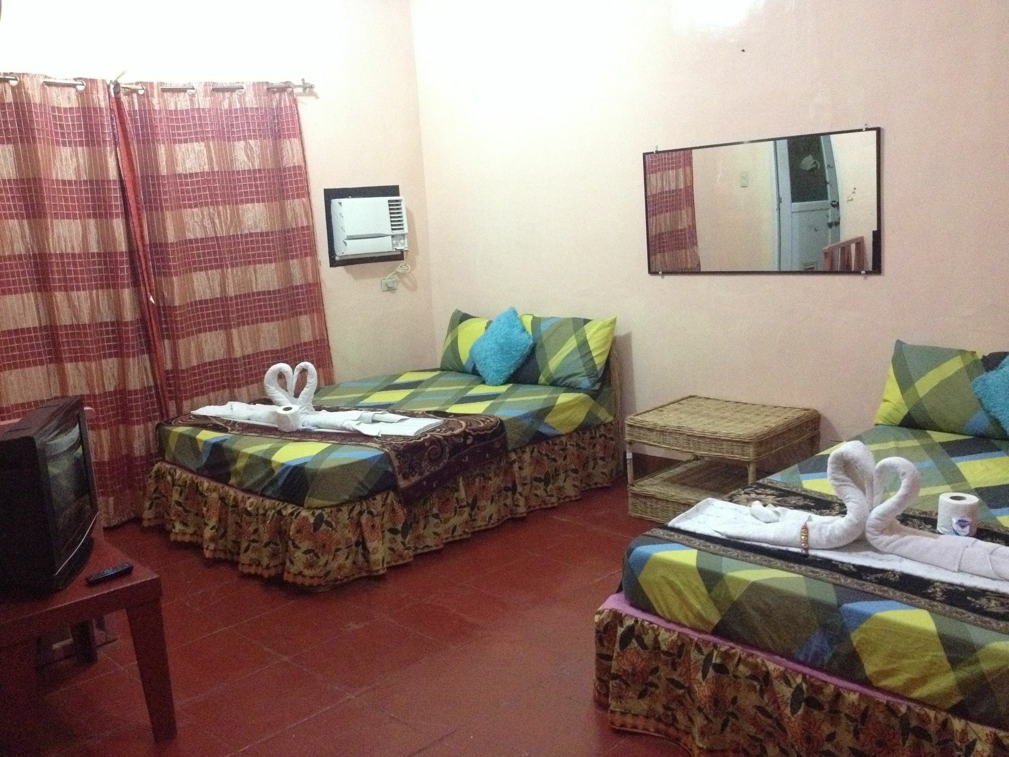 Lagrosa Backpackers Hotel Корон Екстериор снимка